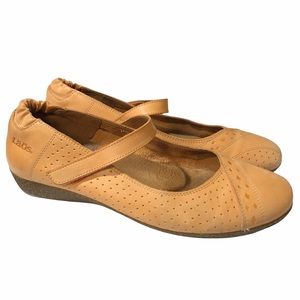 Taos Step It Up Maryjane Flat Peach Orange Comfort Shoe Sz 10-10.5